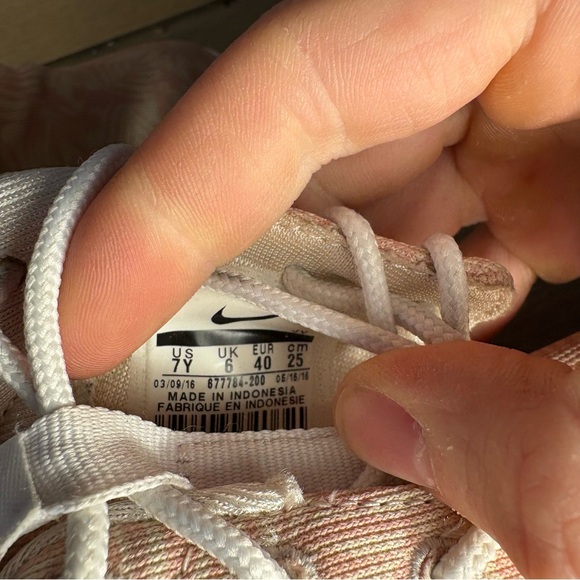 nike roshe one womens size 8.5 shoes 7Y pink floral running sneakers - Picture 7 of 7